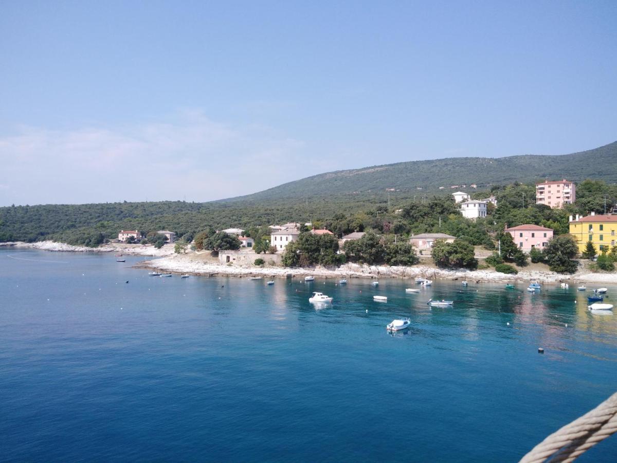 Apartmani Zupanic Koromačno Exterior foto