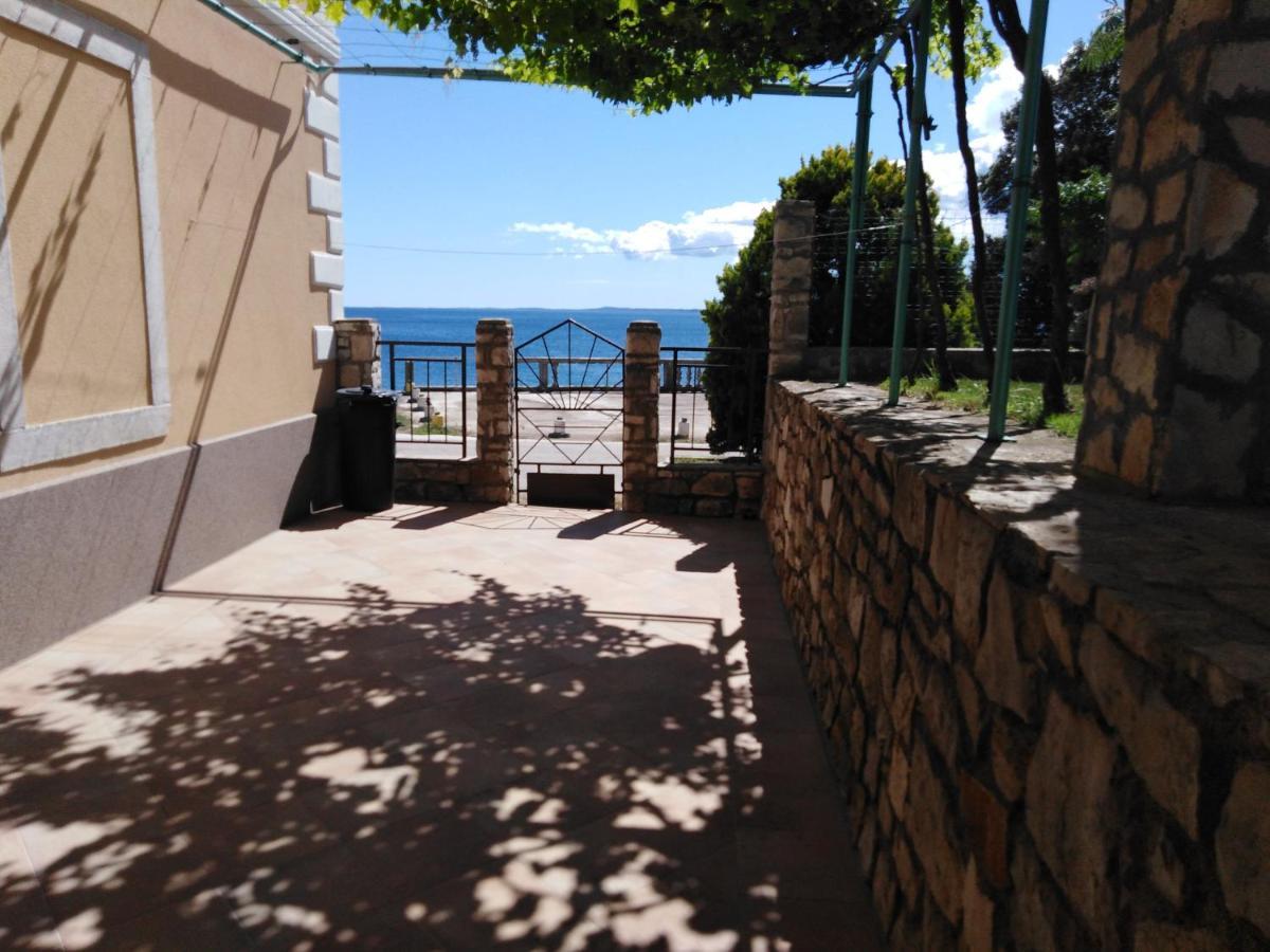Apartmani Zupanic Koromačno Exterior foto